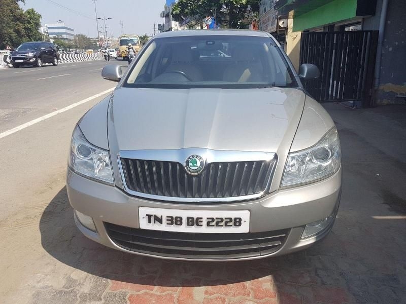 Used Skoda Laura Elegance Tdi Mt Model Pid Car