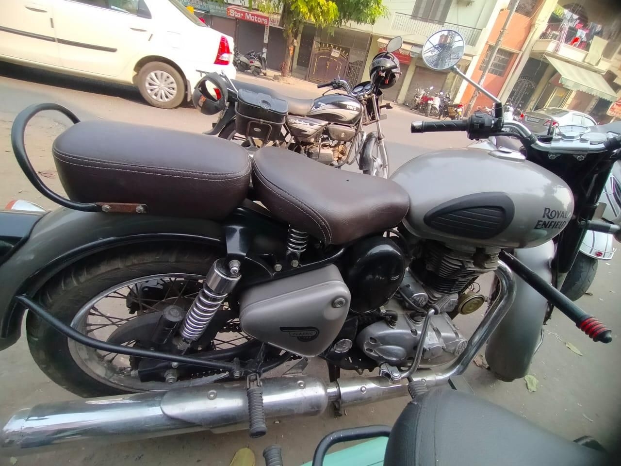 Used Royal Enfield Classic Gunmetal Grey Cc Model Pid