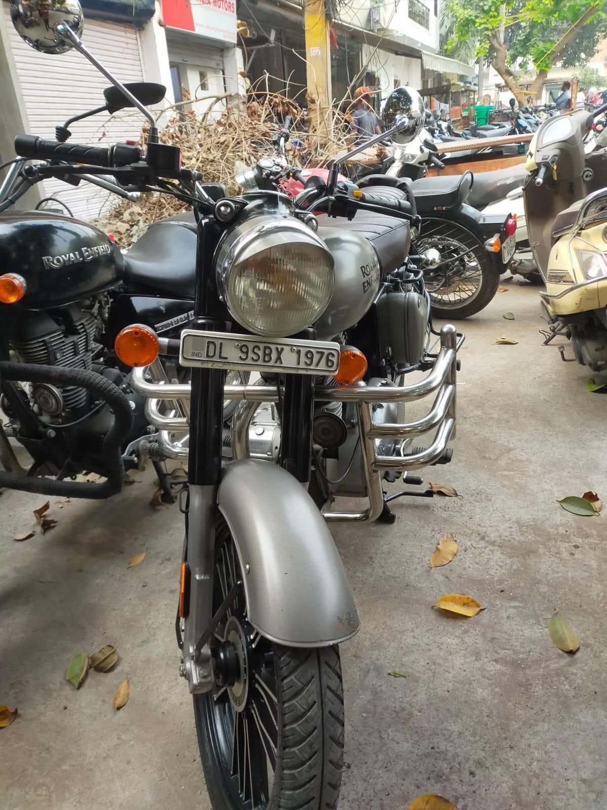 Used Royal Enfield Classic Gunmetal Grey Cc Model Pid