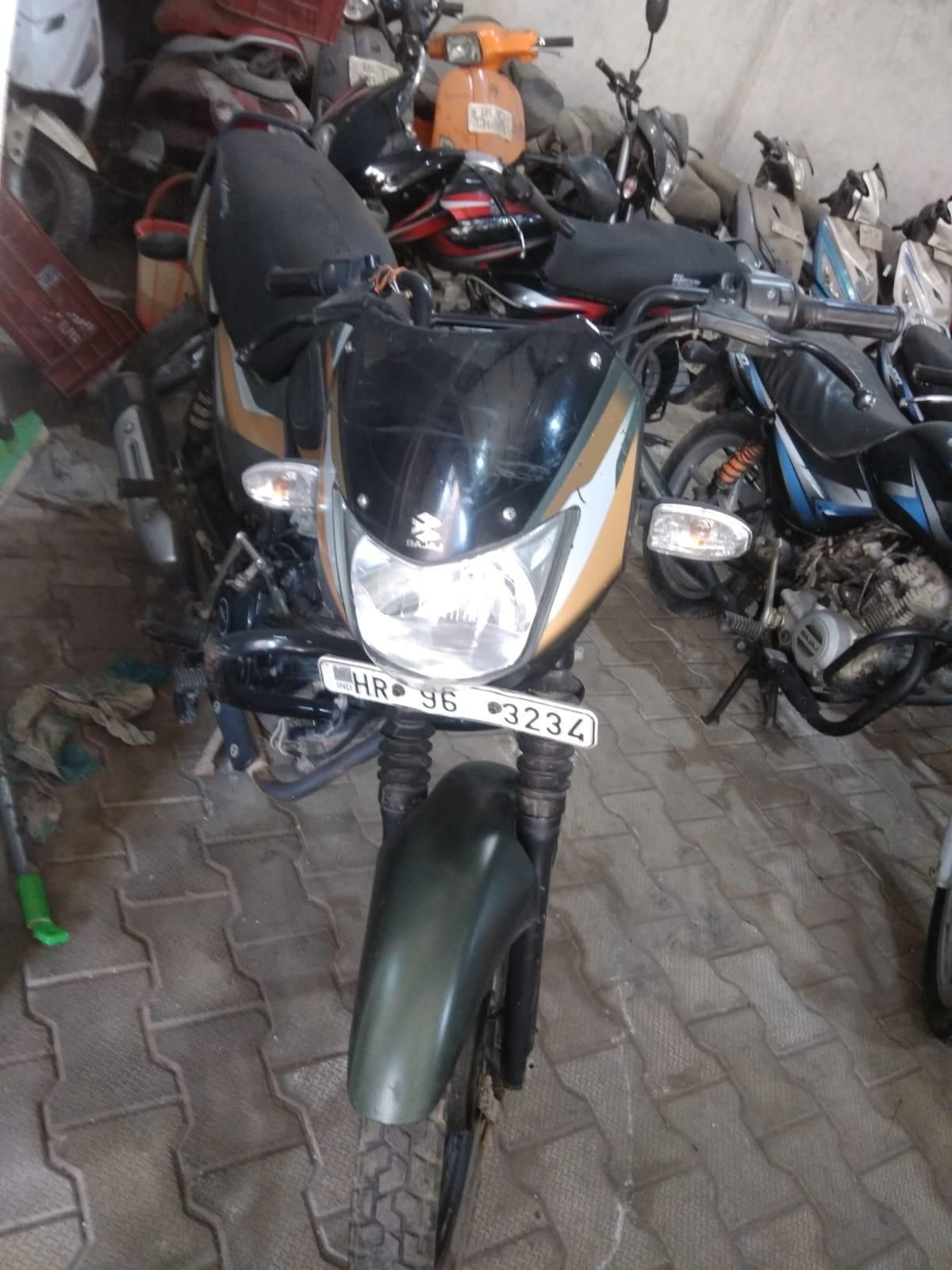 Used Bajaj Ct Ks Alloy Bs Model Pid Bike For Sale