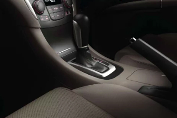 Maruti Suzuki Kizashi MT