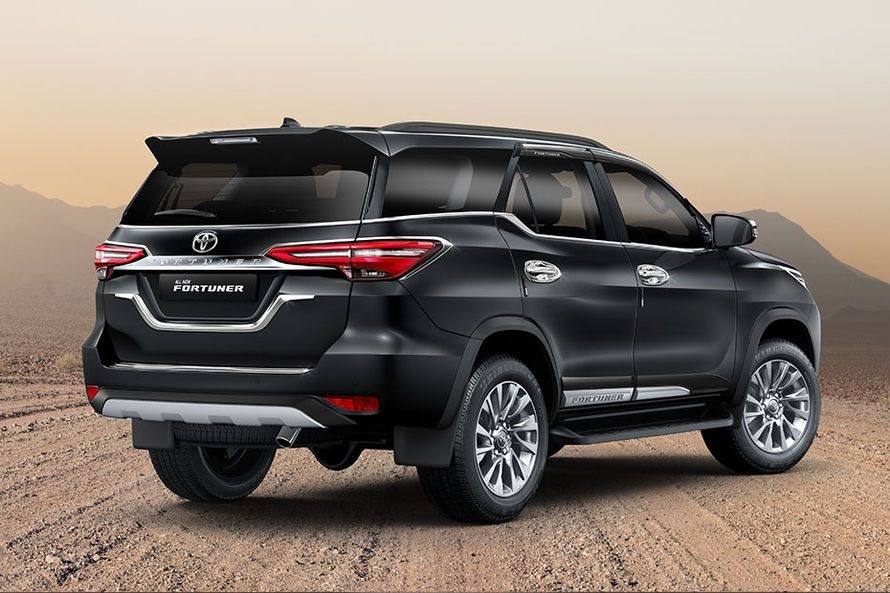 Toyota Fortuner 2.8 4x2 MT