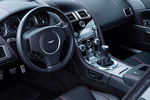 Aston Martin V8 Vantage Coupe
