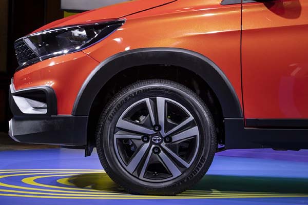 Tata Tiago NRG Petrol