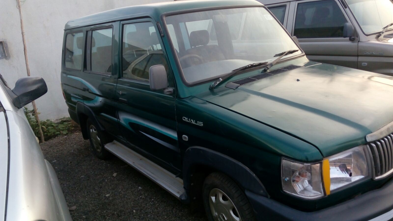 Used Toyota Qualis FS B1 2002
