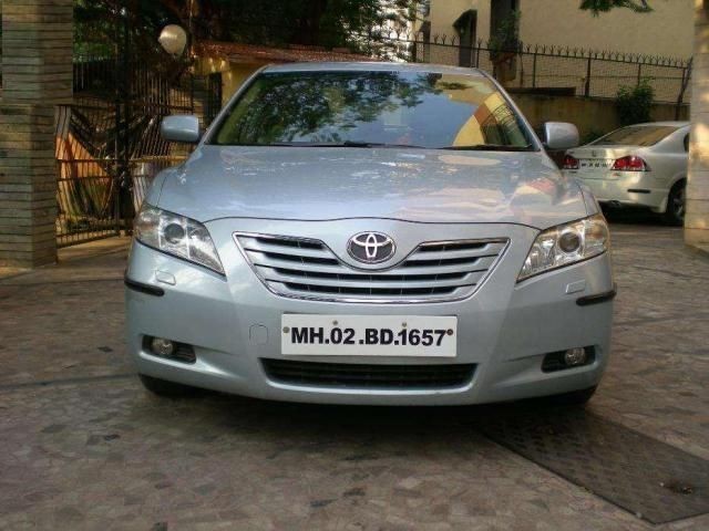 Used Toyota Camry 2.5 AT 2007