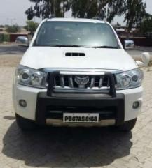 Used Toyota Fortuner 4X4 2011