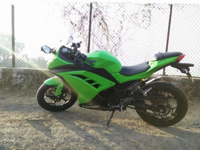 Used Kawasaki Ninja 300cc 2014