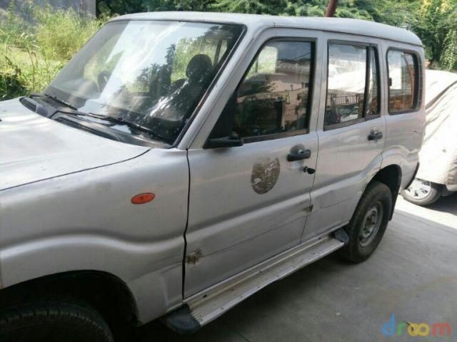 Used Mahindra Scorpio VLX 2WD AT 2005