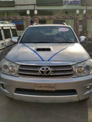 Used Toyota Fortuner 3.0 MT 4X4 2010