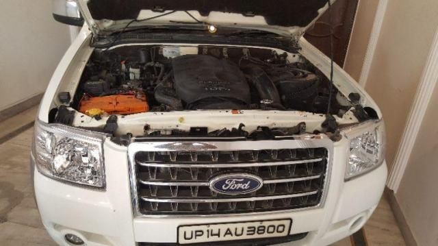 Used Ford Endeavour 2.5L 4x2 2009