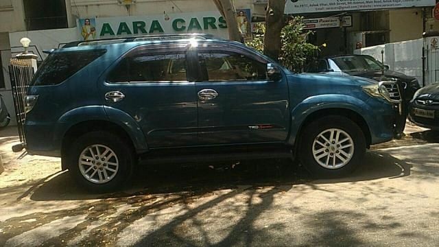 Used Toyota Fortuner 2.5 4x2 MT TRD Sportivo 2012