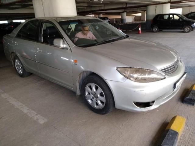 Used Toyota Camry V4 MT 2005