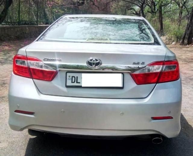 Used Toyota Camry 2.5 AT 2013