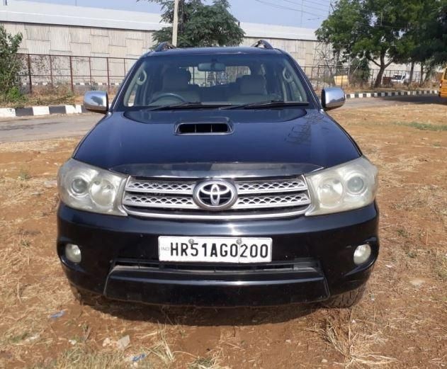 Used Toyota Fortuner 2.8 4x4 MT 2009