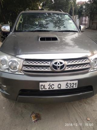 Used Toyota Fortuner 3.0 4X4 MT 2010