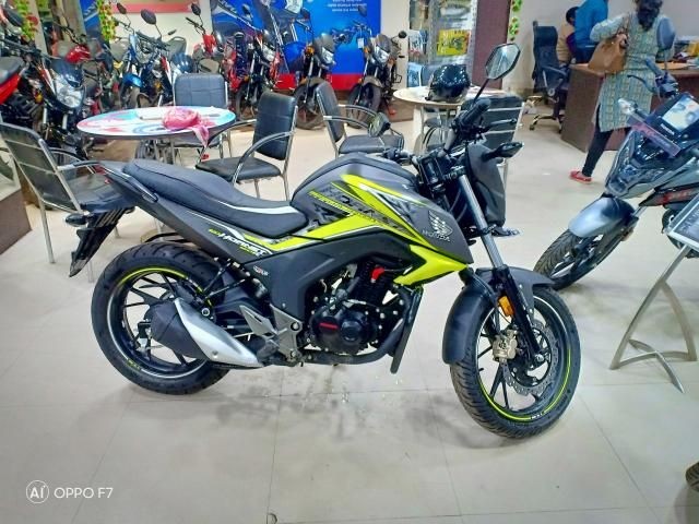 Used Honda CB Hornet 160R  ABS STD 2019
