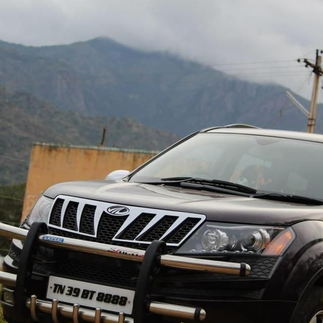 Used Mahindra XUV500 W8 2WD 2015