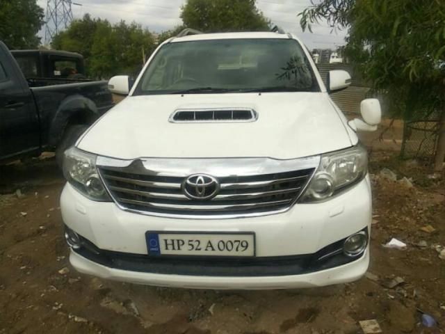 Used Toyota Fortuner 2.8 4x4 MT 2010