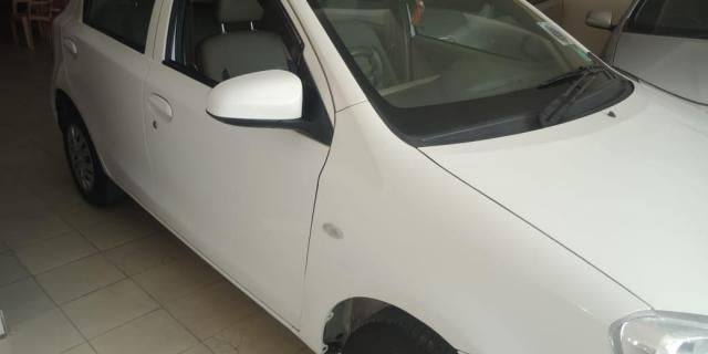 Used Toyota Etios Liva G 2015