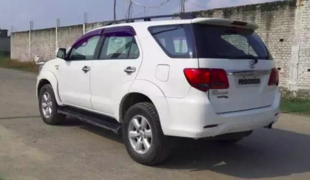 Used Toyota Fortuner 3.0 4x2 MT 2011