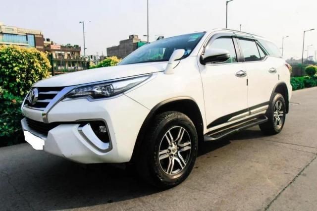 Used Toyota Fortuner 2.8 4x4 AT 2019