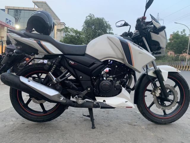 Used TVS Apache RTR 160cc White Race Edition 2018