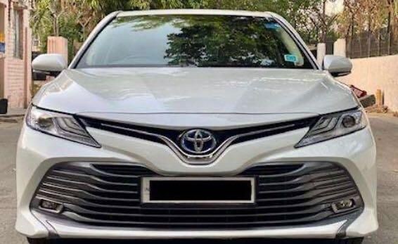 Used Toyota Camry Hybrid 2019
