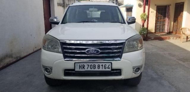 Used Ford Endeavour 3.0L 4x2 AT 2012