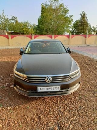 Used Volkswagen Passat Highline 2.0 TDI AT Connect Edition 2019