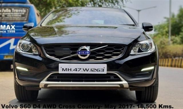 Used Volvo S60 Cross Country Inscription 2017