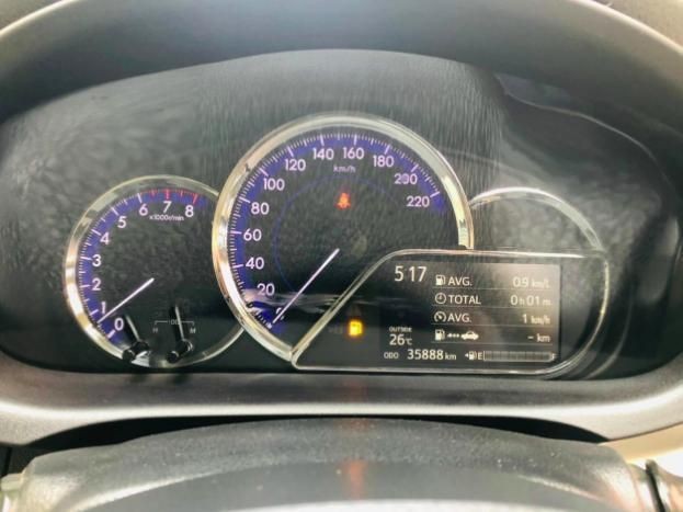 Used Toyota Yaris V MT 2019