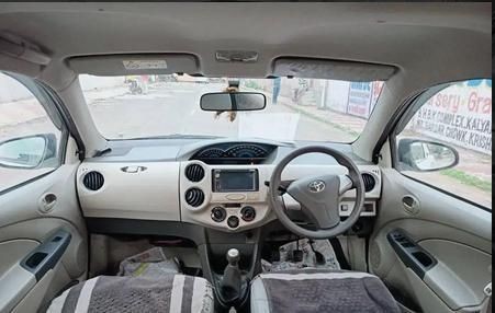 Used Toyota Etios Liva G 2015