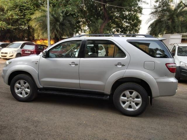 Used Toyota Fortuner 2.5 4x2 AT TRD Sportivo 2011