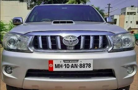 Used Toyota Fortuner 3.0 MT 4X4 2011