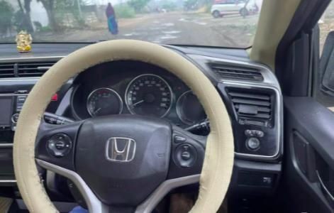 Used Honda City V i-DTEC 2014