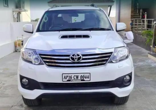 Used Toyota Fortuner Sportivo 4x2 AT 2014
