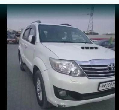 Used Toyota Fortuner Sportivo 4x2 AT 2013