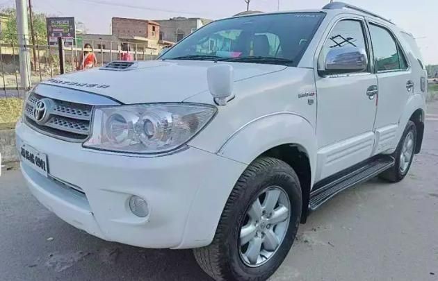 Used Toyota Fortuner 3.0 Limited Edition 2011