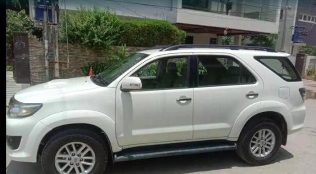 Used Toyota Fortuner 3.0 4X4 MT 2012