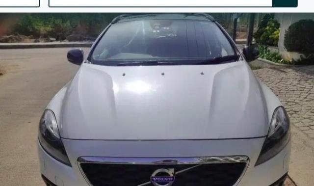 Used Volvo V40 Cross Country D3 2015