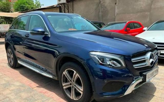 Used Mercedes-Benz GLC 220d 4 MATIC Style 2017