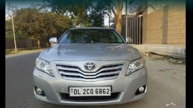 Used Toyota Camry V4 MT 2011