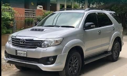 Used Toyota Fortuner Sportivo 4x2 AT 2013