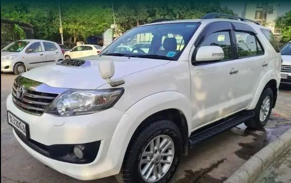 Used Toyota Fortuner 2.8 4x2 MT 2012