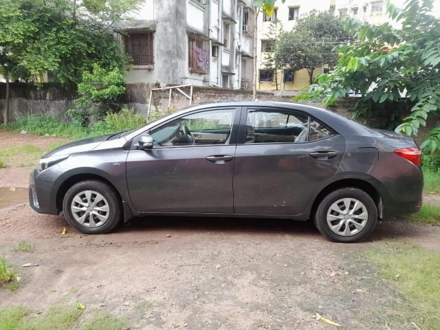 Used Toyota Corolla Altis JS 2015