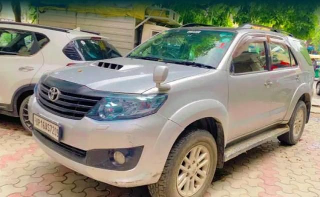 Used Toyota Fortuner 2.8 4x2 AT 2014