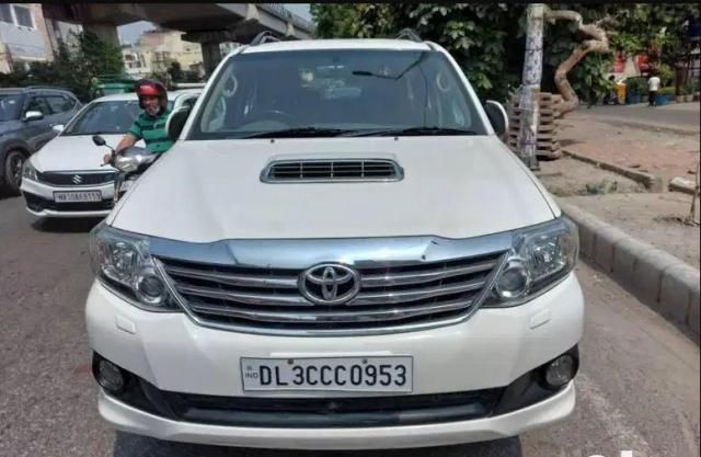 Used Toyota Fortuner 2.5 4x2 AT TRD Sportivo 2013