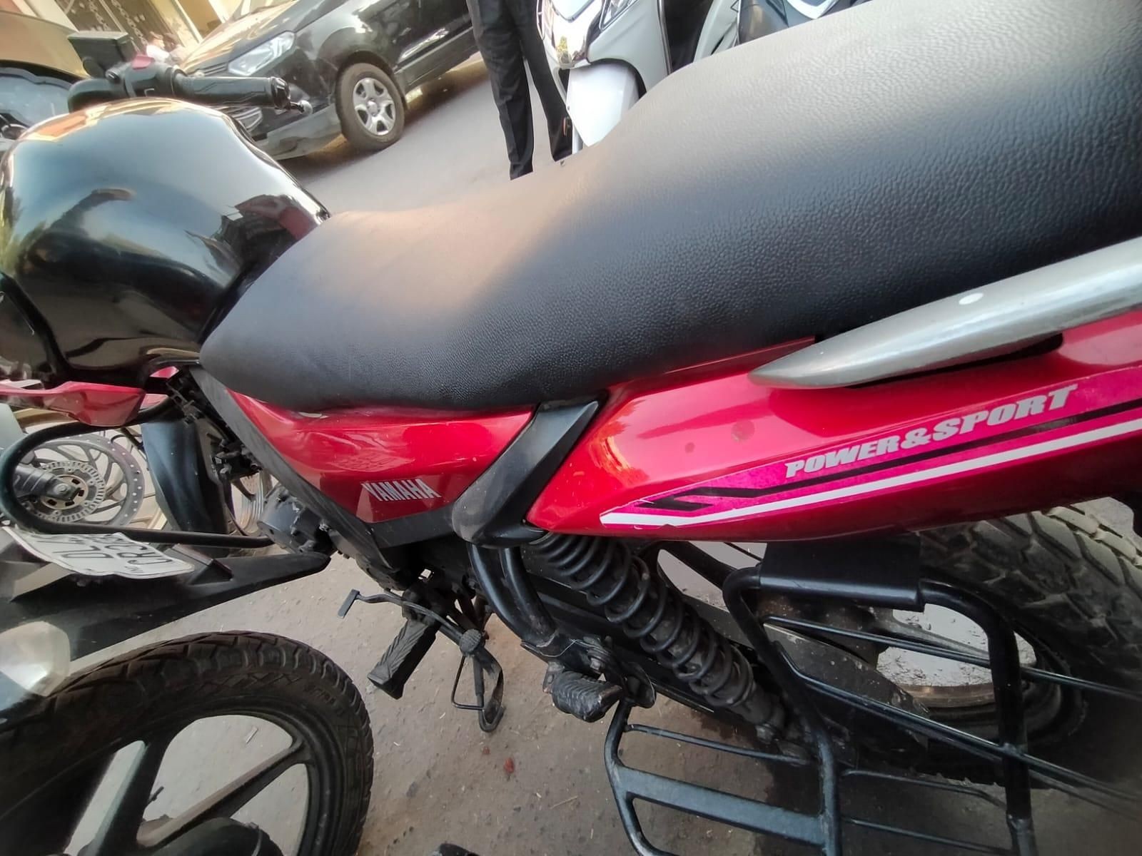 Used Yamaha SZR 150cc 2015