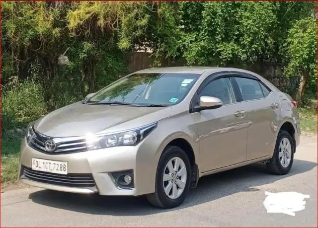 Used Toyota Corolla Altis D-4D G 2015